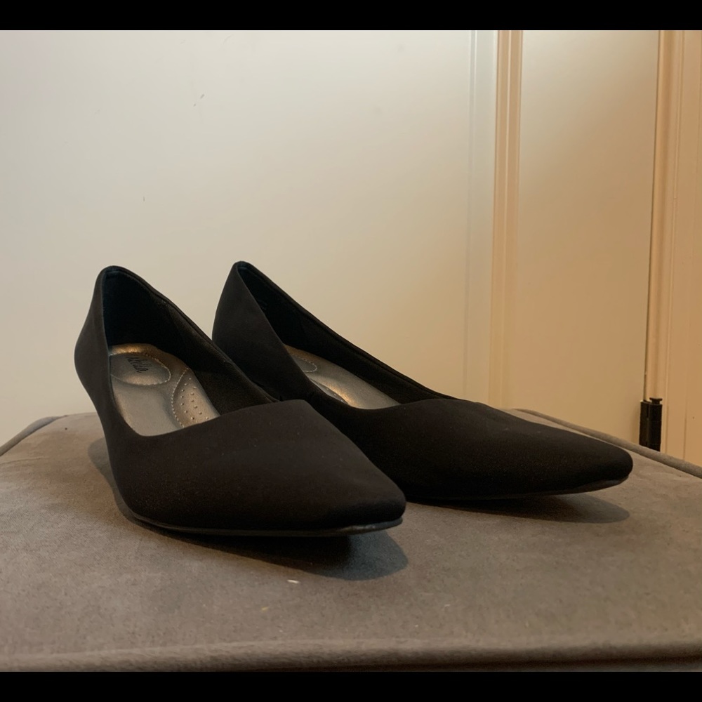 Abella black heels